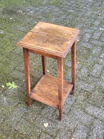 Vintage bijzettafel / plantentafel beschikbaar voor biedingen