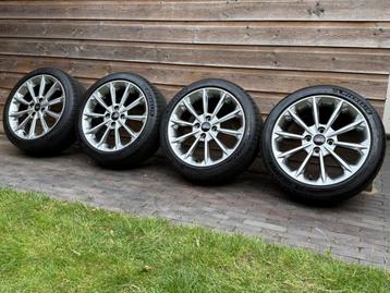 Orig Ford Fiesta MK8 Vignale 17 inch + winterbanden beschikbaar voor biedingen