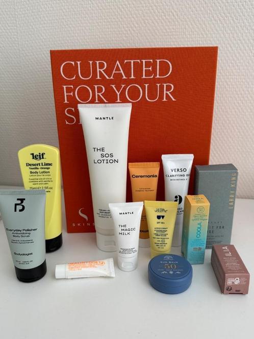 SKINS SET IN BOX + Parfum, Sieraden, Tassen en Uiterlijk, Uiterlijk | Lichaamsverzorging, Nieuw, Overige typen, Ophalen of Verzenden