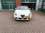 Alfa Romeo Giulietta Quadrifoglio Verde - 1.750 TBI 2011 Wit, 65 €/maand, USB, 1295 kg, 4 cilinders