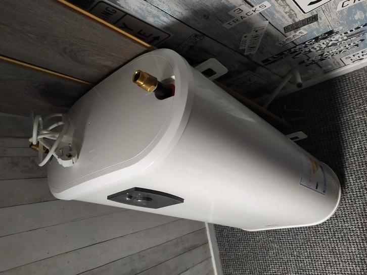 Aparici Boiler - 20 tot 100 liter, Doe-het-zelf en Verbouw, Geisers en Boilers, Zo goed als nieuw, Boiler, 20 tot 100 liter, Minder dan 3 jaar oud