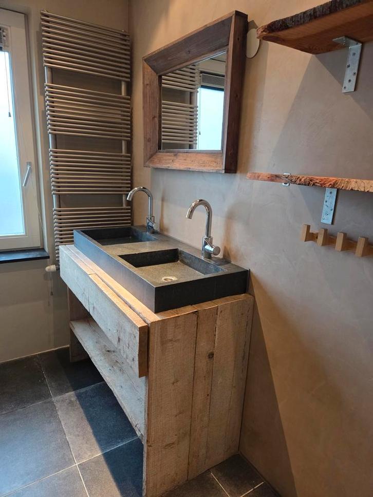 Houten Wastafelmeubel met Dubbele Stenen Wastafel, Huis en Inrichting, Badkamer | Badkamermeubels, Gebruikt, Wastafelkast, Minder dan 100 cm
