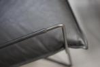 Gave zwarte fauteuil Earl + hocker Jess design metaal & leer, Huis en Inrichting, Fauteuils, Ophalen, Zo goed als nieuw, Metaal