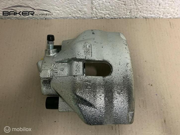 Remklauw linksvoor Volkswagen Golf V ('03-'08), Auto-onderdelen, Remmen en Aandrijving, Volkswagen, Gebruikt, Ophalen of Verzenden