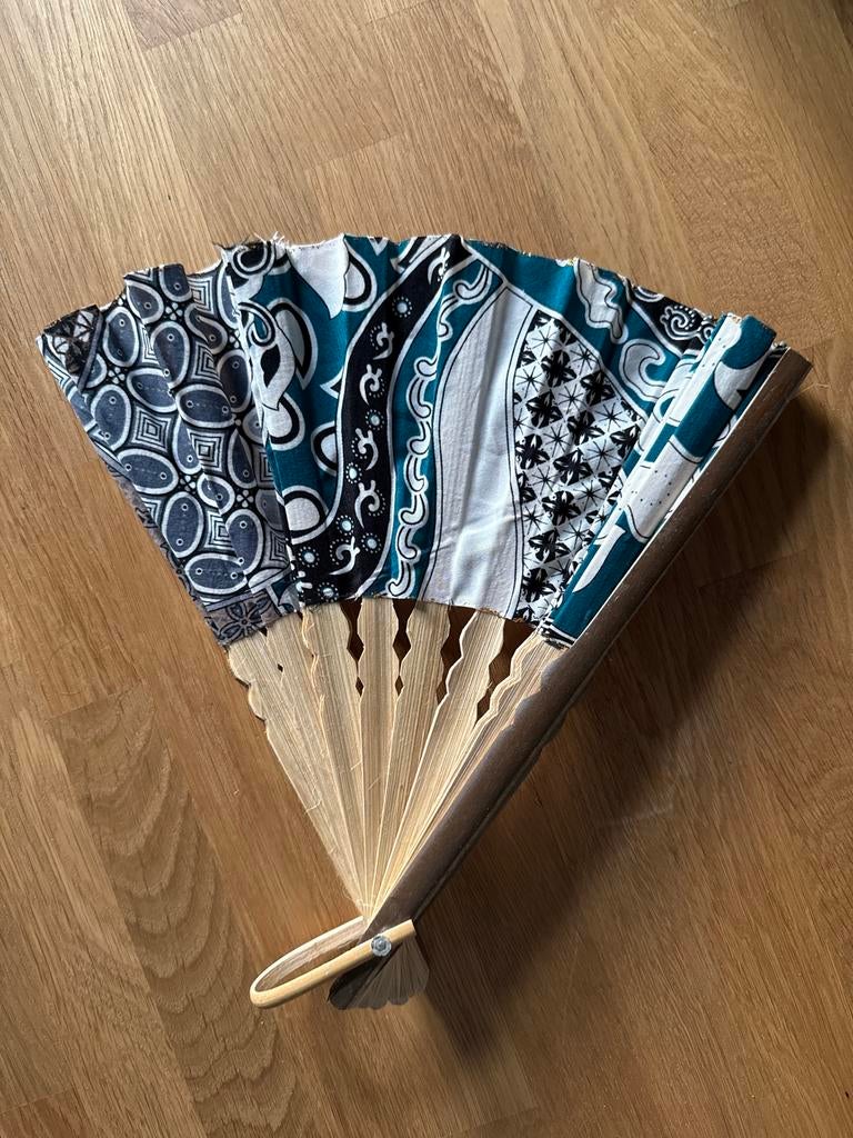 Bali Waaier met Kleurrijk Design, Ophalen of Verzenden, Gebruikt