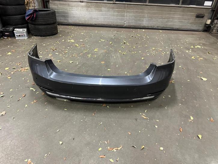 Bmw 330 f30 achterbumper met pdc. Grijs, Auto-onderdelen, Carrosserie en Plaatwerk, Bumper, BMW, Ophalen of Verzenden