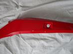 Nr.260: Rechter zijpaneel rood Gilera Runner 50-125-200 Kleu, Ophalen of Verzenden, Zo goed als nieuw, Kap
