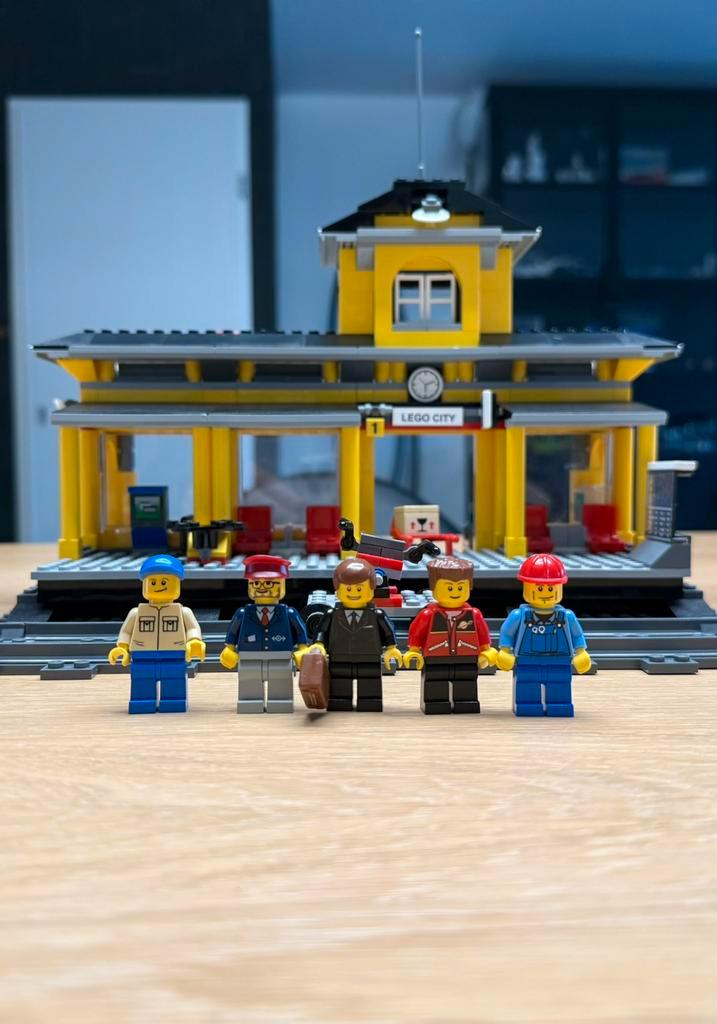 LEGO City treinstation - 7997, Kinderen en Baby's, Speelgoed | Duplo en Lego, Zo goed als nieuw, Ophalen of Verzenden