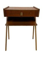 Vintage Scandinavisch bijzettafeltje nachtkastje jaren 60., Gebruikt, Minder dan 45 cm, Vintage, Vintage