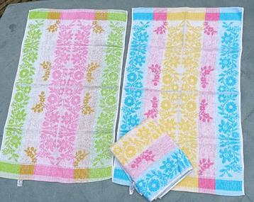 Vintage badstof katoen bad handdoek 76 x 46 cm (TT13) beschikbaar voor biedingen