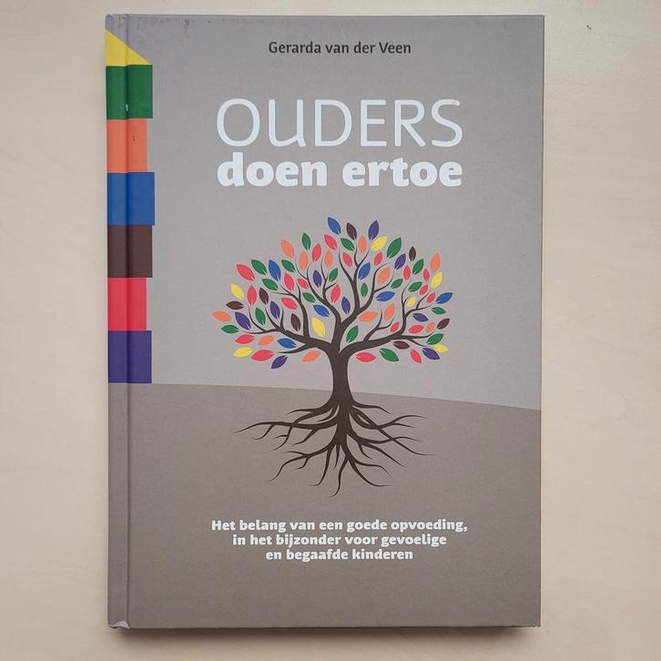 Gerarda van der Veen - Ouders doen ertoe, Boeken, Zwangerschap en Opvoeding, Zo goed als nieuw, Zwangerschap en Bevalling, Ophalen of Verzenden