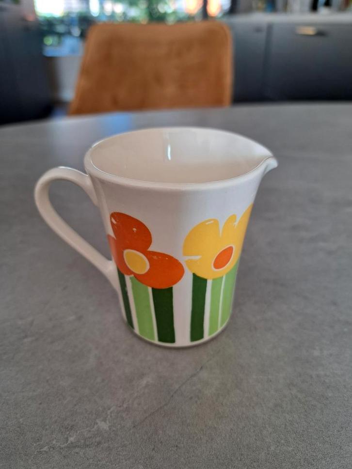 Vintage schenkkannetje van Figgjo Flint, Noors design, Antiek en Kunst, Antiek | Porselein, Ophalen of Verzenden