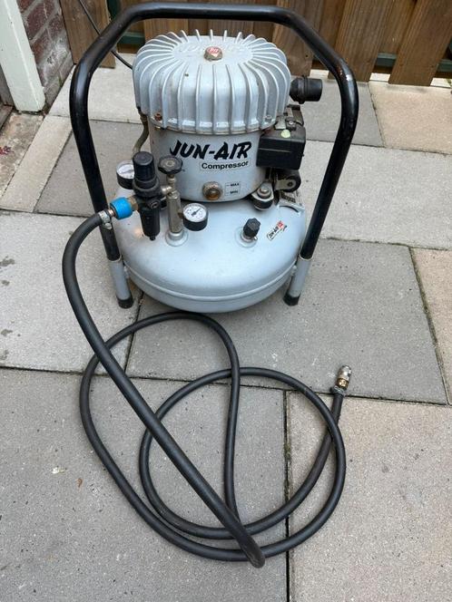 Jun Air Compressor 6-S  bi 1996  8 Bar  15 Liter, Doe-het-zelf en Verbouw, Compressors, Gebruikt, 6 tot 10 bar, Minder dan 25 liter