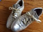 DAMESSCHOENEN MAAT 38. KLEUR ZILVER/WIT, Kleding | Dames, Ophalen of Verzenden, Zo goed als nieuw, Wit, Sneakers of Gympen