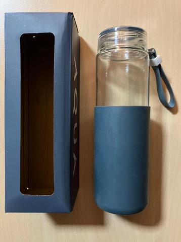 Drinkfles waterfles nieuw en ongebruikt in verpakking beschikbaar voor biedingen