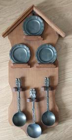 souvenir tinnen lepel/bordjes rek hout, volgnr 25, Antiek en Kunst, Antiek | Tin, Ophalen of Verzenden