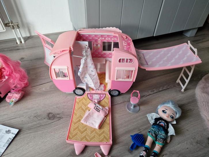 Nanana surprise Kitty-cat camper, Kinderen en Baby's, Speelgoed | Poppen, Zo goed als nieuw, Overige typen, Ophalen of Verzenden