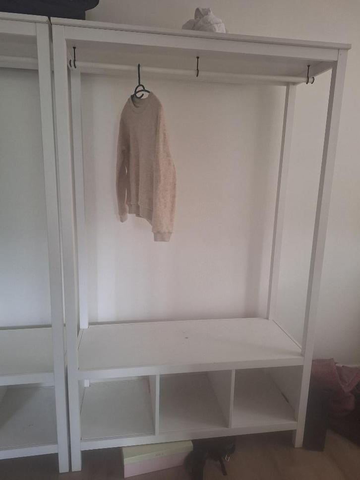 Kledingkasten (2 identieke Hemnes kasten, Ikea), Huis en Inrichting, Kasten | Kledingkasten, Zo goed als nieuw, 150 tot 200 cm