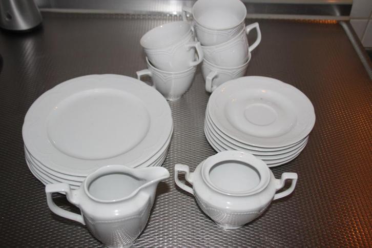 servies bestaande uit:, Huis en Inrichting, Keuken | Servies, Gebruikt, Overige typen, Overige stijlen, Ophalen of Verzenden