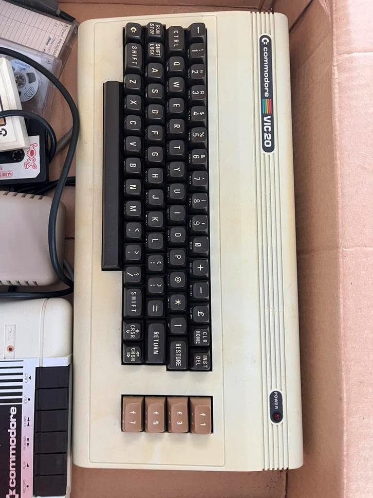Commodore Vic20 met datasette 1530, Computers en Software, Vintage Computers, Ophalen