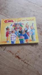 Hoera ik geef een feestje - Marianne Busscher (4-7 jaar), Fictie algemeen, Jongen of Meisje, Ophalen of Verzenden, Zo goed als nieuw