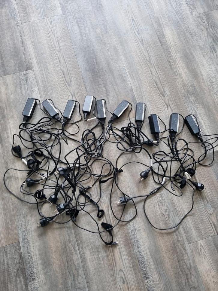 12 x Lenovo 4X20M26256 45W standaard AC-adapter USB C, Computers en Software, Laptop-opladers, Ophalen of Verzenden