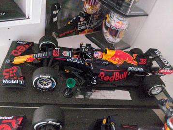 Verstappen 1:18 Dutch GP 2021 model (met trofee) beschikbaar voor biedingen