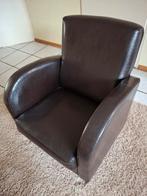 Fauteuil,  donkerbruin,  namaak leer, breed 72, zithoogte 42, Ophalen, Overige materialen, Gebruikt, Minder dan 75 cm