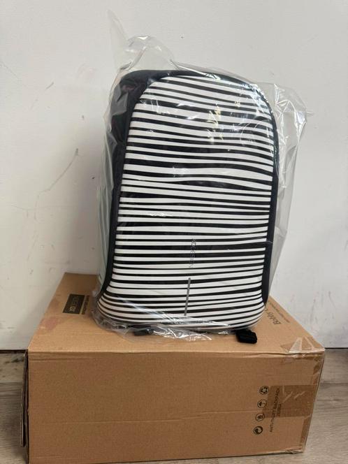 NIEUWE XD Design Bobby Compact Anti-Diefstal Rugzak – Zebra, Computers en Software, Laptoptassen, Nieuw, Rugzak, 16 inch, Ophalen of Verzenden
