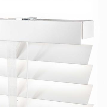 RETOUR jaloezie nu OP = OP MOET WEG 260x175cm 50mm NU €120 beschikbaar voor biedingen