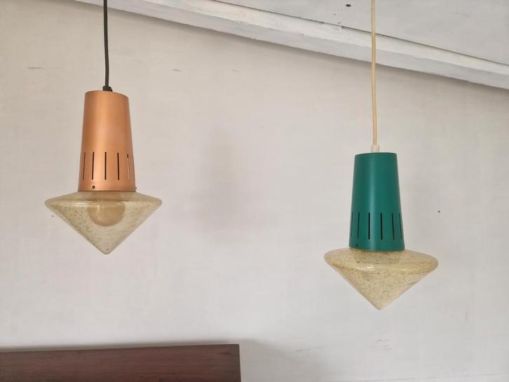 2 vintage raak pijlstaart atomic age hanglampen., Huis en Inrichting, Lampen | Hanglampen, Gebruikt, Minder dan 50 cm, Metaal