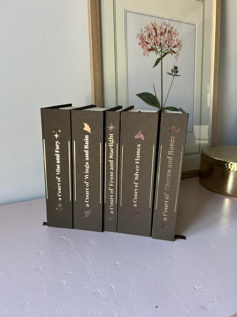 ACOTAR Special Editions, Ophalen of Verzenden, Zo goed als nieuw