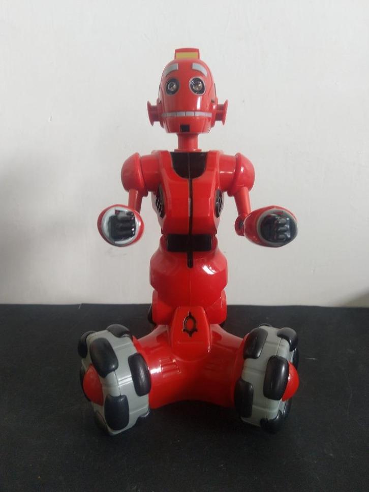 2007 RS Tri-Bot-robot van Wow-Wee - Rood, Kinderen en Baby's, Speelgoed | Actiefiguren, Gebruikt, Ophalen of Verzenden