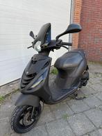 Piaggio Zip brom SP mat zwart 4t 45km 2016 full option, Fietsen en Brommers, Scooters | Piaggio, Ophalen, Maximaal 45 km/u, Zip