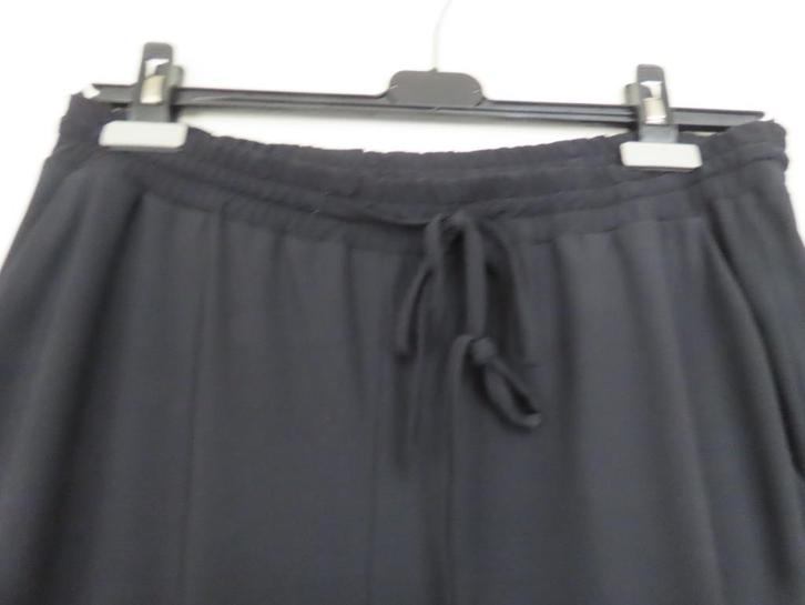 LA DRESS Travelstof broek voor uit en thuis mt XL, Kleding | Dames, Broeken en Pantalons, Zo goed als nieuw, Maat 42/44 (L), Zwart