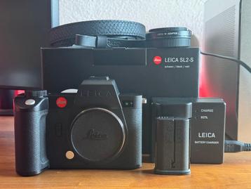 Leica SL2-S Incl. M-L Adapter & Extra Accu, 2 SD Kaarten etc beschikbaar voor biedingen