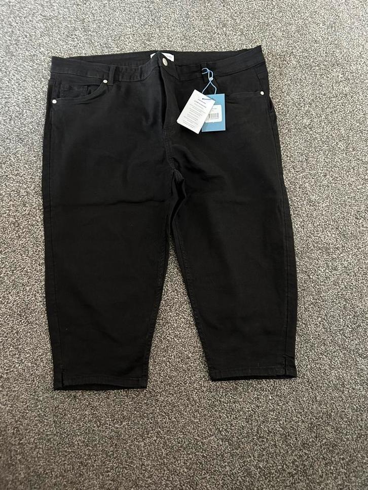 Nieuwe zwarte capri maat 52 Anytime, Kleding | Dames, Grote Maten, Nieuw, Broek of Spijkerbroek, Zwart, Ophalen of Verzenden