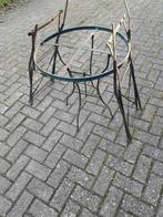 heel oud tafeltjes en biestrostoeltjes, Ophalen