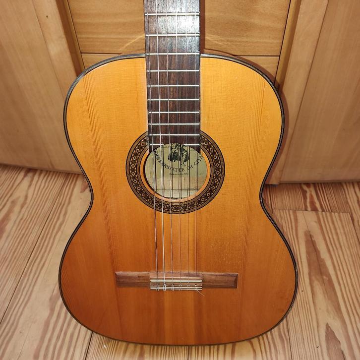 Gitaar Oscar Teller, Muziek en Instrumenten, Snaarinstrumenten | Gitaren | Akoestisch, Gebruikt, Klassieke of Spaanse gitaar, Ophalen of Verzenden