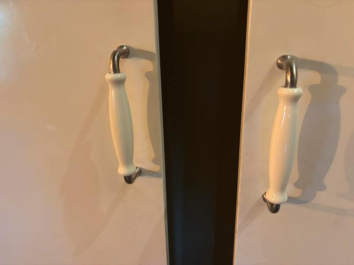 2 IKEA PAX kastdeuren mat wit met handgreep, Huis en Inrichting, Kasten | Kledingkasten, Zo goed als nieuw, 200 cm of meer, 50 tot 100 cm