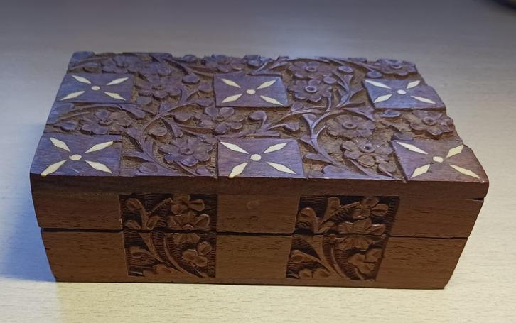 Houten doosje Handgemaakt ingelegd met been, Antiek en Kunst, Kunst | Niet-Westerse kunst, Ophalen of Verzenden