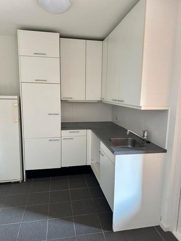Bijkeuken te koop beschikbaar voor biedingen