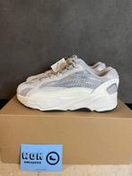 ✅ Adidas Yeezy Boost 700 V2 Static Infants EU 33, Kinderen en Baby's, Kinderkleding | Schoenen en Sokken, Ophalen of Verzenden