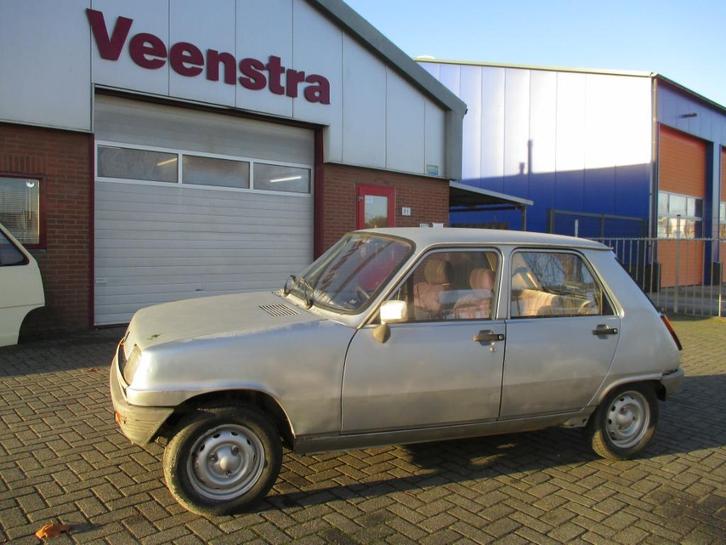 Renault 5 5-deurs uit Frankrijk 1983, Auto's, Oldtimers, Particulier, Renault, Benzine, Hatchback, Handgeschakeld, Zilver of Grijs