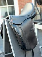 Kent and Masters zadel 17,5 inch xw, Dieren en Toebehoren, Paarden en Pony's | Hoofdstellen en Tuigage, Ophalen of Verzenden, Zo goed als nieuw