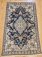Vintage handgeknoopt perzisch tapijt nain 136x83, 50 tot 100 cm, 100 tot 150 cm, Gebruikt, Rechthoekig