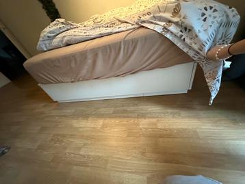 Nordli bedframe Ikea opberglades 140x200. - afbeelding 2