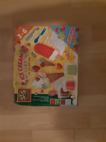 IJsjes Klei Set - Knutselen! beschikbaar voor biedingen