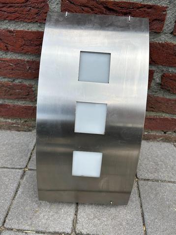 Rvs buitenlamp / buitenverlichting maximaal 75watt. beschikbaar voor biedingen