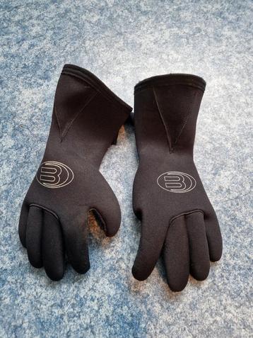 Bare duik handschoenen  beschikbaar voor biedingen